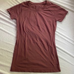 Athleta Speedlight Seamless Tee - size XS